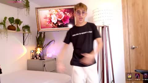 Mr Evans online show from January 8, 4:56 pm