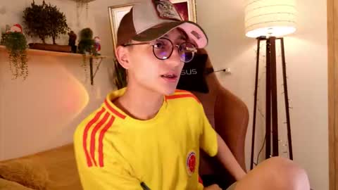 Mr Evans online show from December 16, 6:04 pm