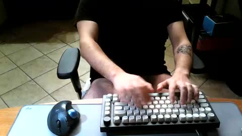 Snapshot of mr_kaa chatting on January 31, 9:48 pm mr_kaa online show from January 31, 9:48 pm