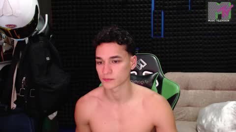 Snapshot of mr_lollipop77 chatting on October 10, 1:21 am Call me Angel please online show from October 10, 1:21 am