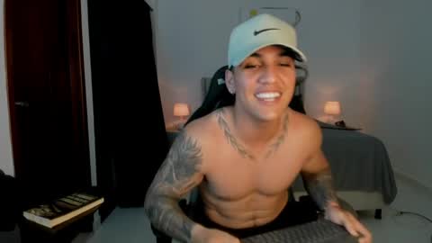 mr_maximo online show from May 20, 5:03 am