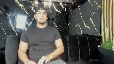mr_maximo online show from June 20, 9:25 am