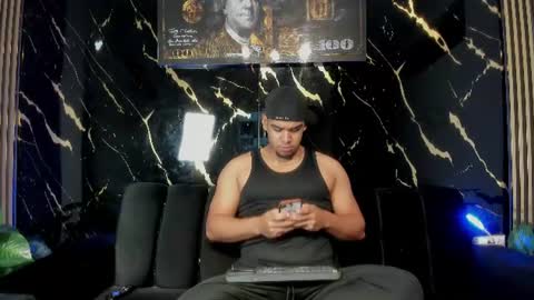 mr_maximo online show from June 25, 3:20 am