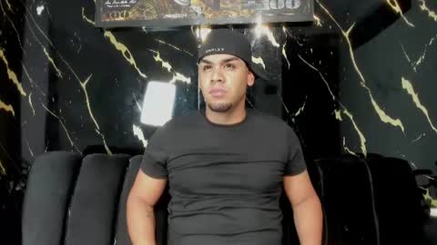 mr_maximo online show from June 17, 11:45 am