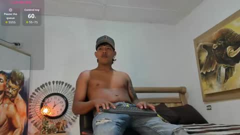 mr_stiven_ online show from April 23, 3:11 am