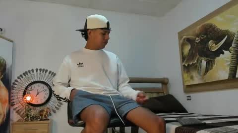 mr_stiven_ online show from April 22, 3:02 am