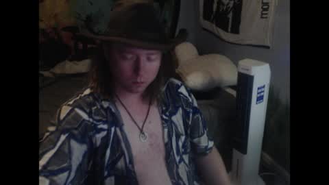 mr_strawberry online show from April 7, 11:10 am