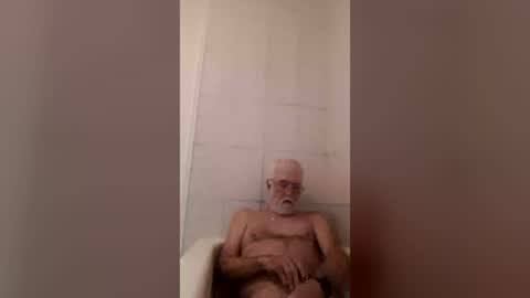 mrbighotcock12 online show from June 21, 9:42 pm
