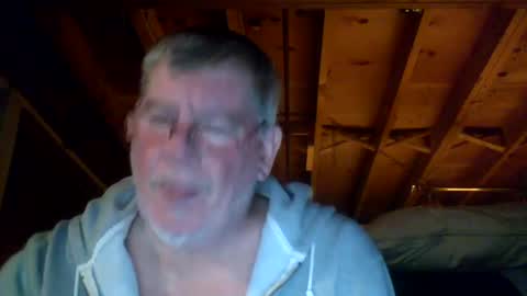 Snapshot of mrblade666 chatting on October 2, 10:47 pm mrblade666 online show from October 2, 10:47 pm