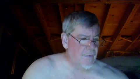 Snapshot of mrblade666 chatting on October 7, 11:31 pm mrblade666 online show from October 7, 11:31 pm