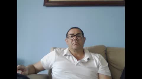 Snapshot of mrcaruso chatting on October 12, 3:39 pm Mrcaruso online show from October 12, 3:39 pm