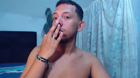 Christtofer online show from April 21, 1:39 pm