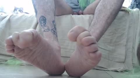 mrcock_col online show from April 9, 3:18 pm