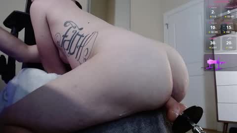 Snapshot of mrcoffee4her chatting on October 7, 3:43 am MrCoffee online show from October 7, 3:43 am