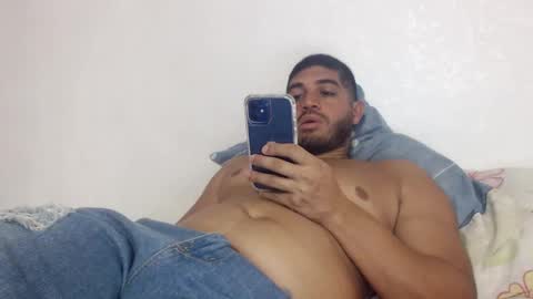 Snapshot of mrcum24 chatting on October 8, 9:08 pm Will online show from October 8, 9:08 pm