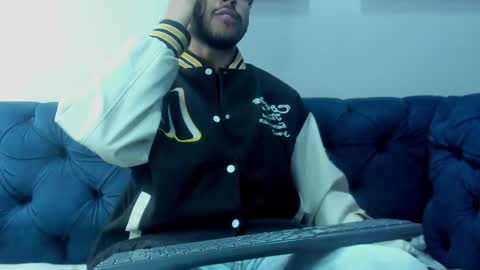 Snapshot of mrdeviil chatting on September 16, 12:28 pm mrdeviil online show from September 16, 12:28 pm