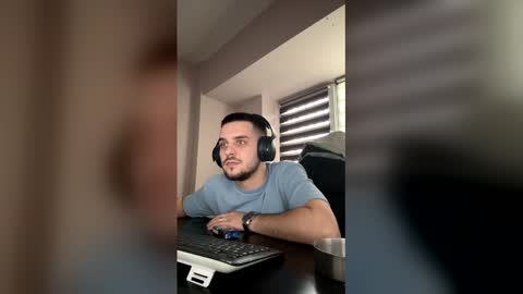 mrdick3ns online show from February 7, 10:44 am