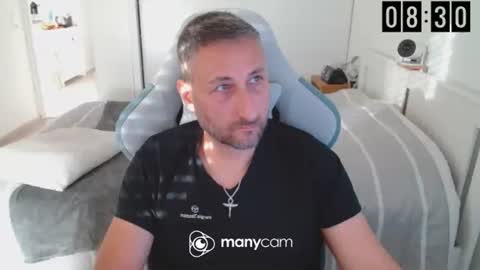 mrdr000 online show from April 22, 6:30 am