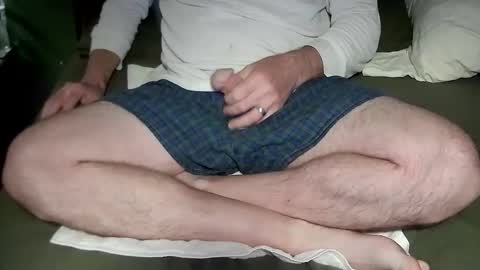 mrericsmith  email hidnnn online show from April 30, 10:22 am