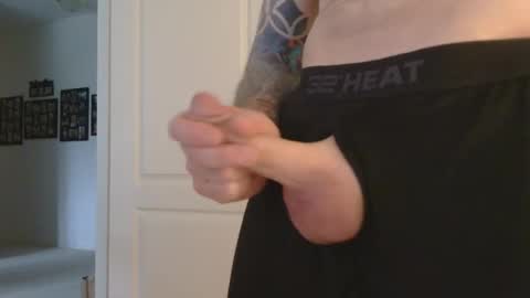 IwantU2WatchME online show from November 15, 4:31 pm