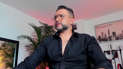 MrFrank. online show from December 7, 2:24 pm