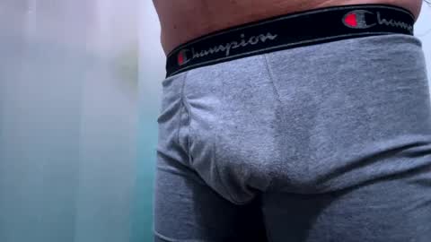 Snapshot of mrfrankfuckforfree chatting on January 6, 12:48 am mrfrankfuckforfree online show from January 6, 12:48 am