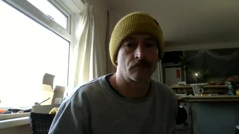 Snapshot of mrgoodkat79 chatting on January 17, 10:11 am mrgoodkat79 online show from January 17, 10:11 am