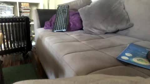 Snapshot of mrhandsomelovee chatting on February 22, 8:40 am Nikola online show from February 22, 8:40 am