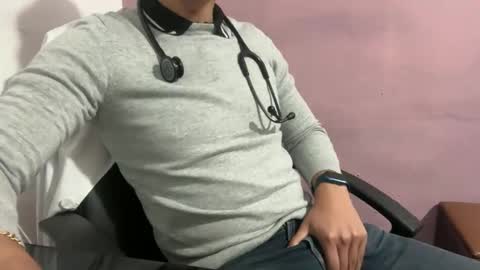 mrheartsoul online show from April 2, 3:04 am