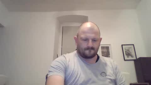 Snapshot of mrhotsex69 chatting on September 20, 12:21 am mrhotsex69 online show from September 20, 12:21 am