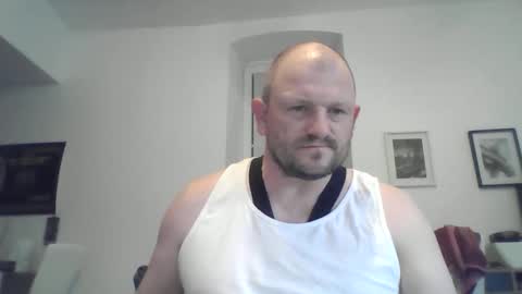 mrhotsex69 online show from May 6, 11:27 pm