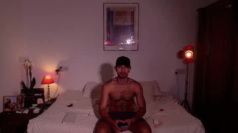 Snapshot of mrj9921 chatting on October 4, 5:40 pm Juan online show from October 4, 5:40 pm