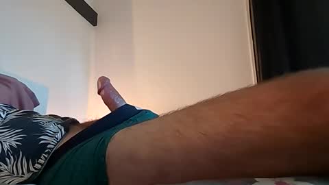 Snapshot of mrjambonsec chatting on September 9, 9:53 am mrjambonsec online show from September 9, 9:53 am