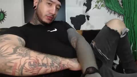 Snapshot of mrmanny__ chatting on January 27, 1:48 am mrmanny__ online show from January 27, 1:48 am