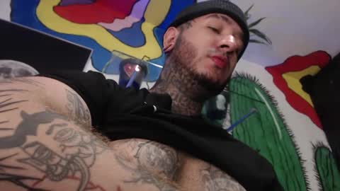 Snapshot of mrmanny__ chatting on October 19, 3:37 pm mrmanny__ online show from October 19, 3:37 pm