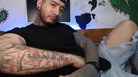 Snapshot of mrmanny__ chatting on February 7, 3:02 am mrmanny__ online show from February 7, 3:02 am