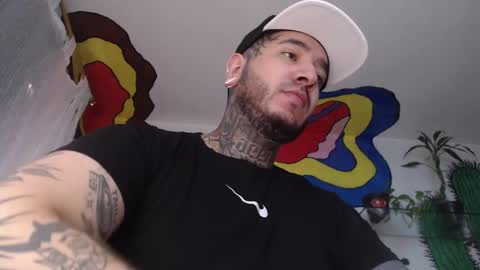 Snapshot of mrmanny__ chatting on December 25, 6:52 pm mrmanny__ online show from December 25, 6:52 pm