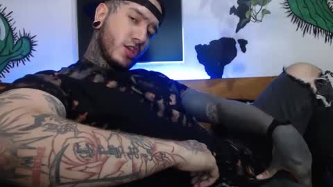 Snapshot of mrmanny__ chatting on February 2, 10:39 pm mrmanny__ online show from February 2, 10:39 pm