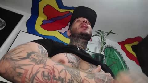 Snapshot of mrmanny__ chatting on January 1, 3:13 am mrmanny__ online show from January 1, 3:13 am