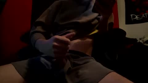 Snapshot of mrmeltyourheart chatting on October 10, 4:28 am James online show from October 10, 4:28 am