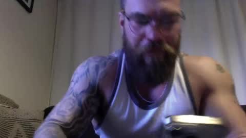 Snapshot of mrmsnow chatting on February 1, 9:43 am Mr Snow online show from February 1, 9:43 am