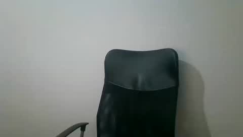 Snapshot of mrralph__90 chatting on January 6, 4:13 pm Mrralph online show from January 6, 4:13 pm