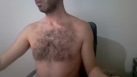 Snapshot of mrralph__90 chatting on January 20, 7:04 pm Mrralph online show from January 20, 7:04 pm