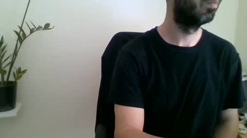 Snapshot of mrralph__90 chatting on March 12, 10:48 am Mrralph online show from March 12, 10:48 am