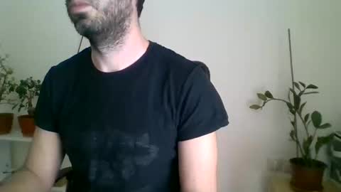 Snapshot of mrralph__90 chatting on March 2, 10:47 am Mrralph online show from March 2, 10:47 am