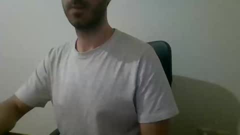 Snapshot of mrralph__90 chatting on December 9, 10:37 pm Mrralph online show from December 9, 10:37 pm
