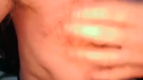 Snapshot of mrredbush chatting on December 18, 5:42 pm mrredbush online show from December 18, 5:42 pm