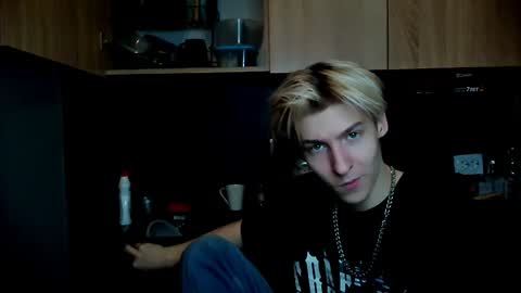 Snapshot of mrsexycum4u chatting on January 22, 8:49 pm Adam online show from January 22, 8:49 pm