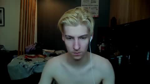 Snapshot of mrsexycum4u chatting on February 20, 10:48 am Adam online show from February 20, 10:48 am