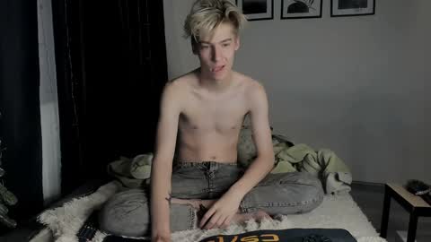 Snapshot of mrsexycum4u chatting on January 28, 8:47 pm Adam online show from January 28, 8:47 pm